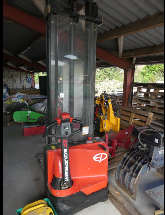 Transpalette accompagnant EP Equipment ES15-15ES - Stacker: picture 1 Transpalette accompagnant EP Equipment ES15-15ES - Stacker: picture 1