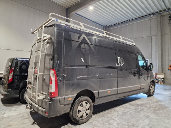 Camion léger RENAULT MASTER (2018 - VF6 MF0 009 60 729 650) - Van: picture 3 Camion léger RENAULT MASTER (2018 - VF6 MF0 009 60 729 650) - Van: picture 3