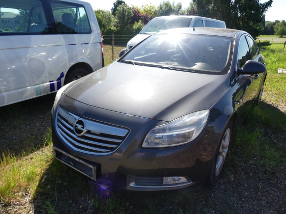 Voiture Opel INSIGNA (2011-155.376 km) - Car: picture 1 Voiture Opel INSIGNA (2011-155.376 km) - Car: picture 1