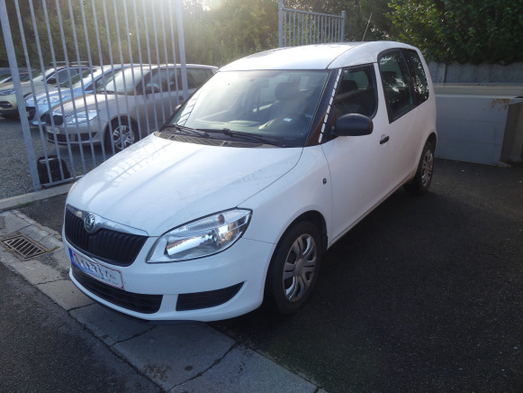 Voiture Skoda Roomster (2010-83.182 km) - Combi van: picture 1 Voiture Skoda Roomster (2010-83.182 km) - Combi van: picture 1