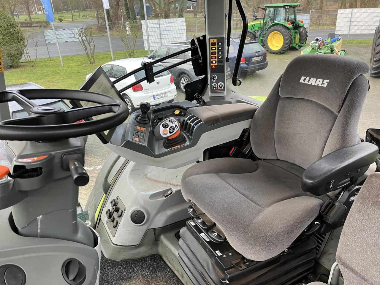 CLAAS Axion 930 - Farm tractor: picture 5 CLAAS Axion 930 - Farm tractor: picture 5