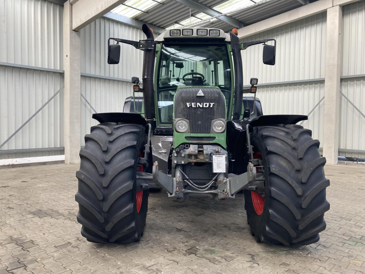 Fendt 820 Vario TMS - Farm tractor: picture 3 Fendt 820 Vario TMS - Farm tractor: picture 3