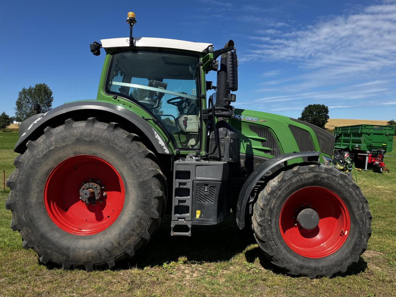 Fendt 828 Vario - Farm tractor: picture 2 Fendt 828 Vario - Farm tractor: picture 2