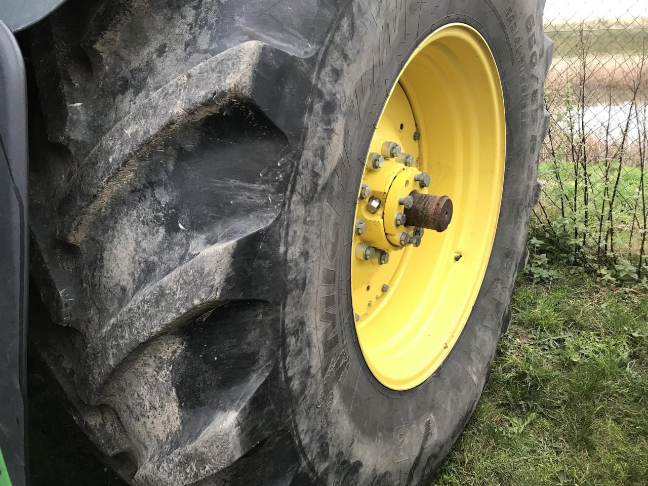 Leasing of John Deere 6215R John Deere 6215R: picture 10 Leasing of John Deere 6215R John Deere 6215R: picture 10