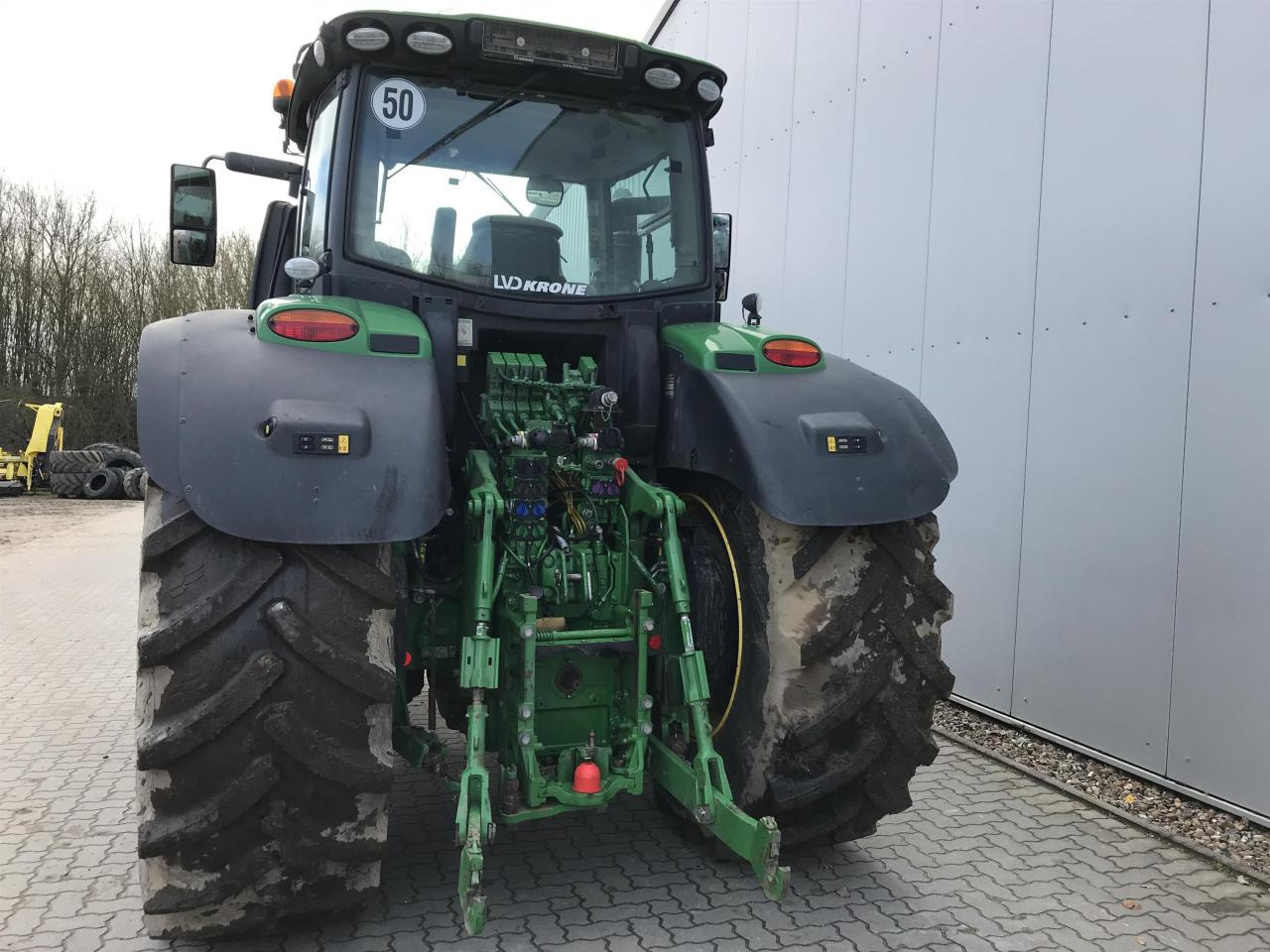 John Deere 6250R - Farm tractor: picture 5 John Deere 6250R - Farm tractor: picture 5