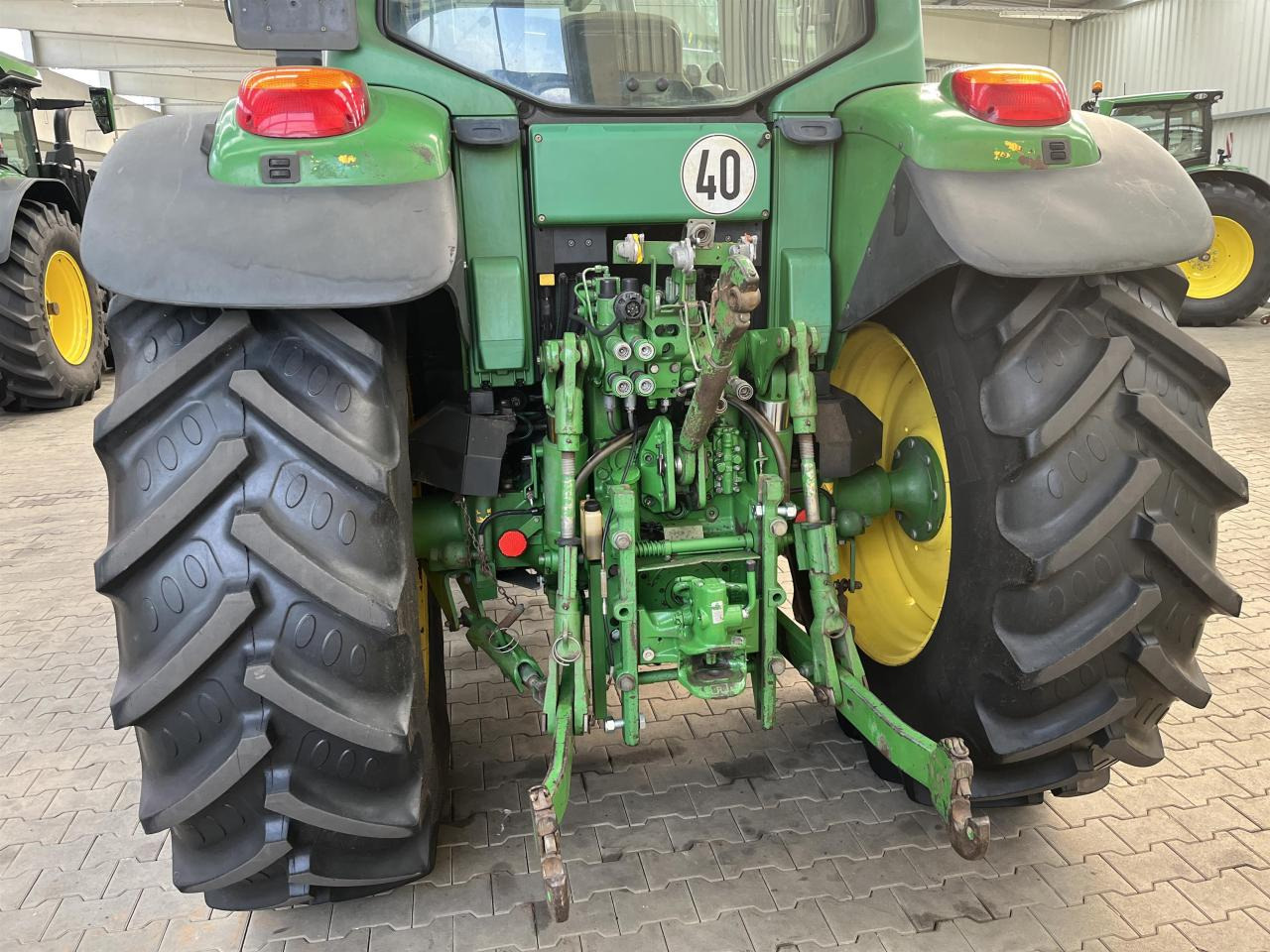 John Deere 6620 PREMIUM - Farm tractor: picture 4 John Deere 6620 PREMIUM - Farm tractor: picture 4