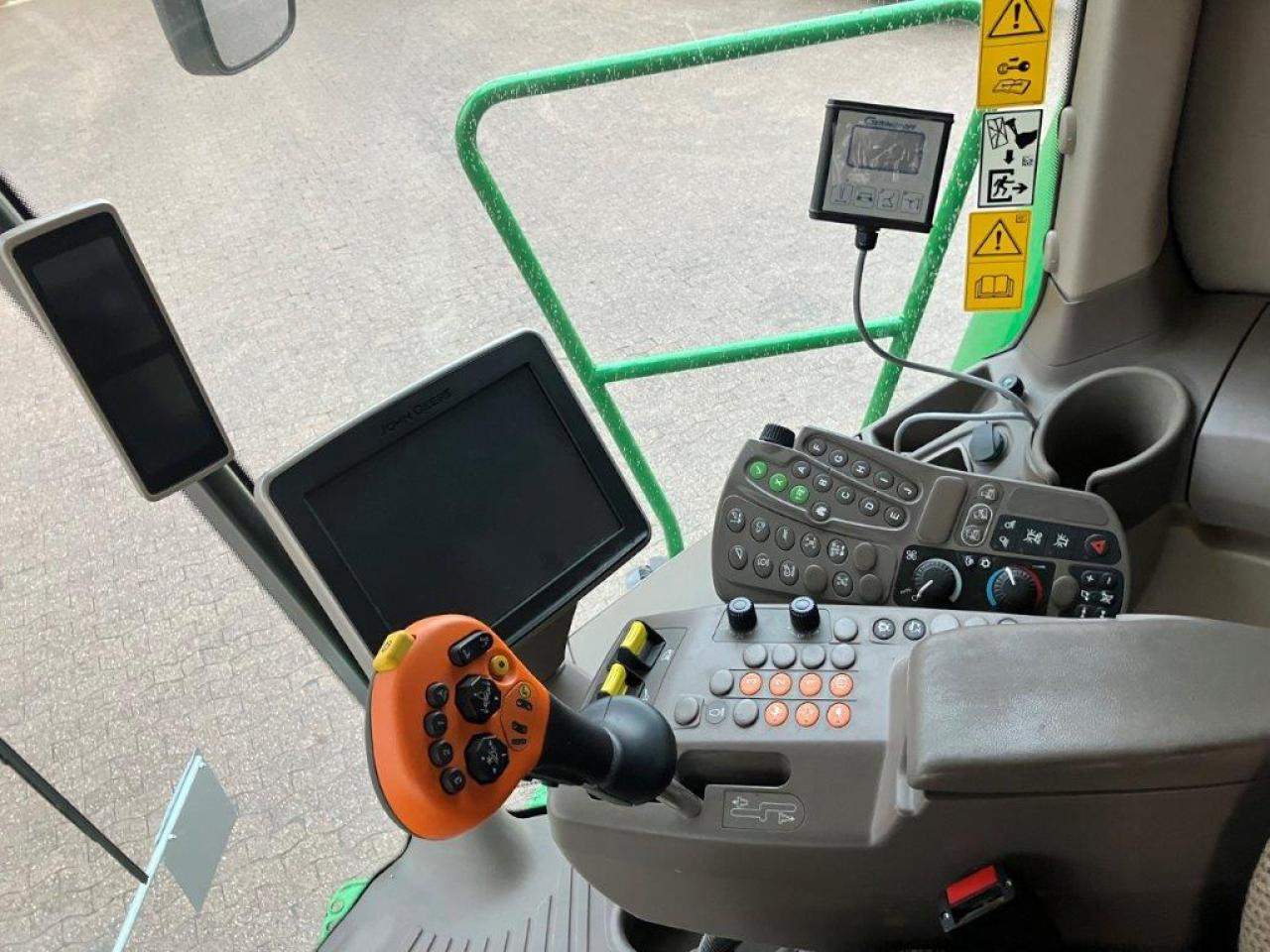 Leasing of John Deere T560 Hillmaster John Deere T560 Hillmaster: picture 7