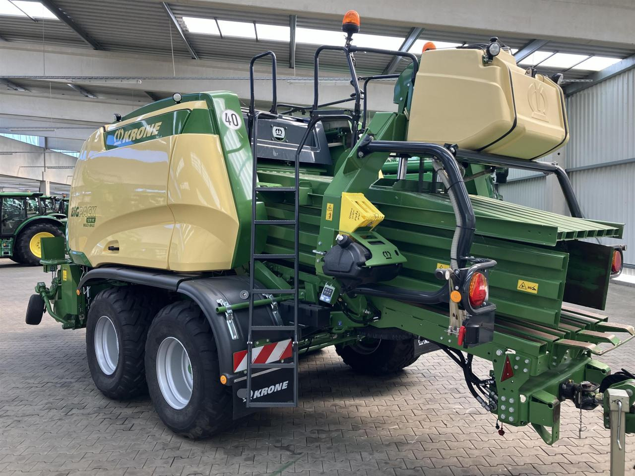 Square baler Krone Big Pack 1270 VC: picture 8