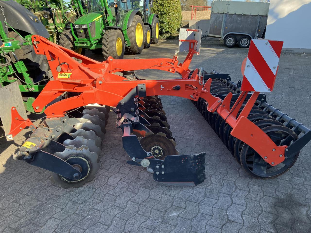 Kuhn 303 - Disc harrow: picture 1 Kuhn 303 - Disc harrow: picture 1