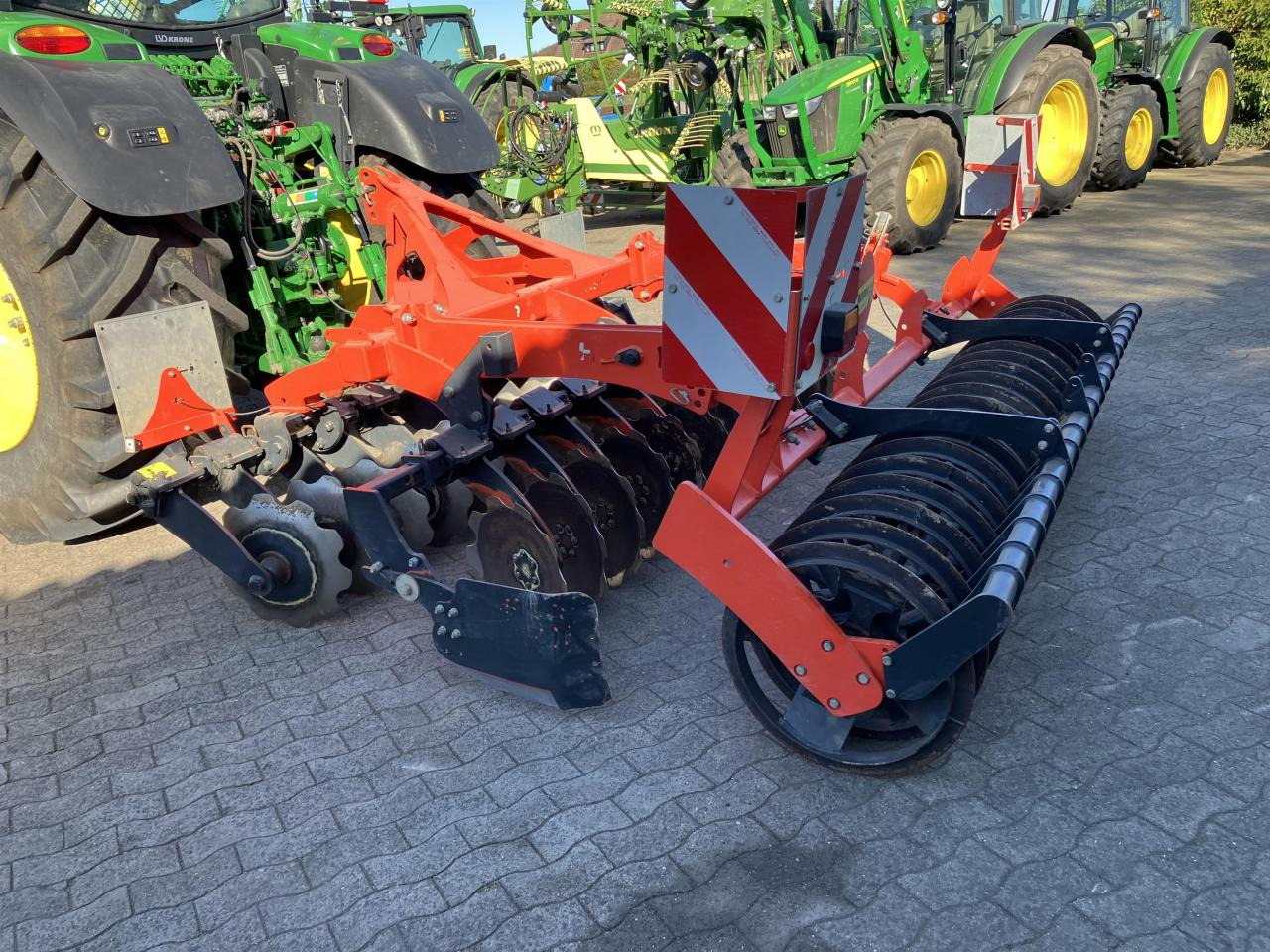 Kuhn 303 - Disc harrow: picture 4 Kuhn 303 - Disc harrow: picture 4