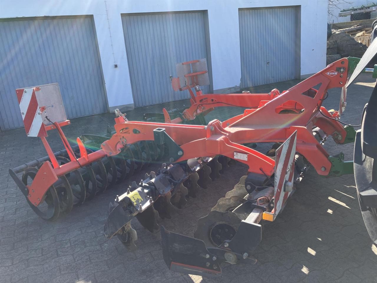Kuhn 303 - Disc harrow: picture 2 Kuhn 303 - Disc harrow: picture 2