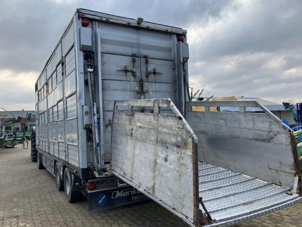 Pezzaioli 3-Stock - Farm trailer: picture 5 Pezzaioli 3-Stock - Farm trailer: picture 5