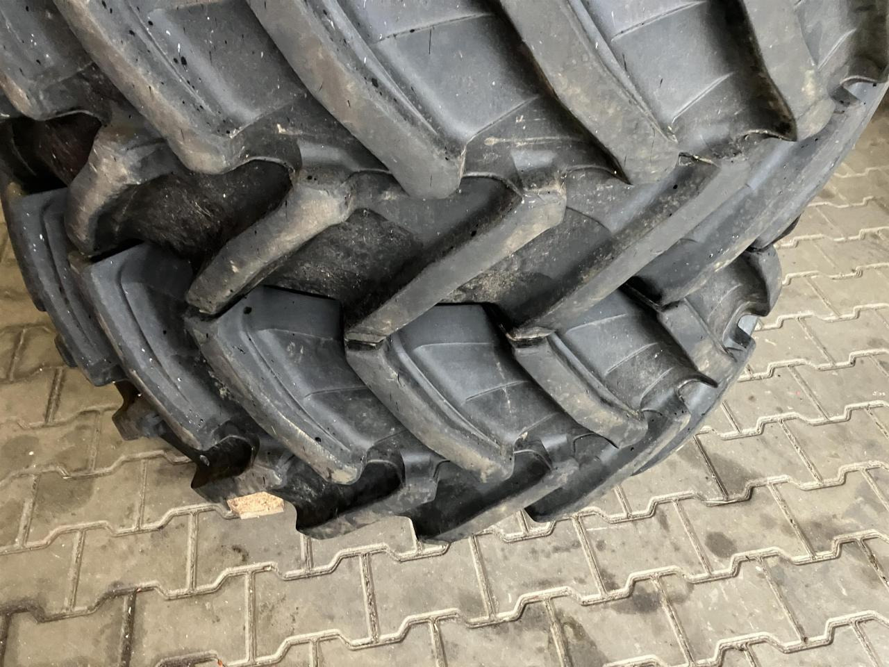 Trelleborg 480/70R30 - Tire for Agricultural machinery: picture 4 Trelleborg 480/70R30 - Tire for Agricultural machinery: picture 4