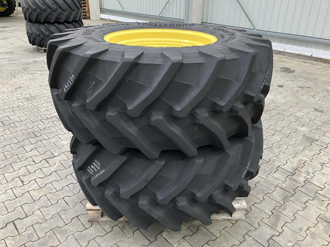 Trelleborg 600/70R30 - Tire for Agricultural machinery: picture 4 Trelleborg 600/70R30 - Tire for Agricultural machinery: picture 4
