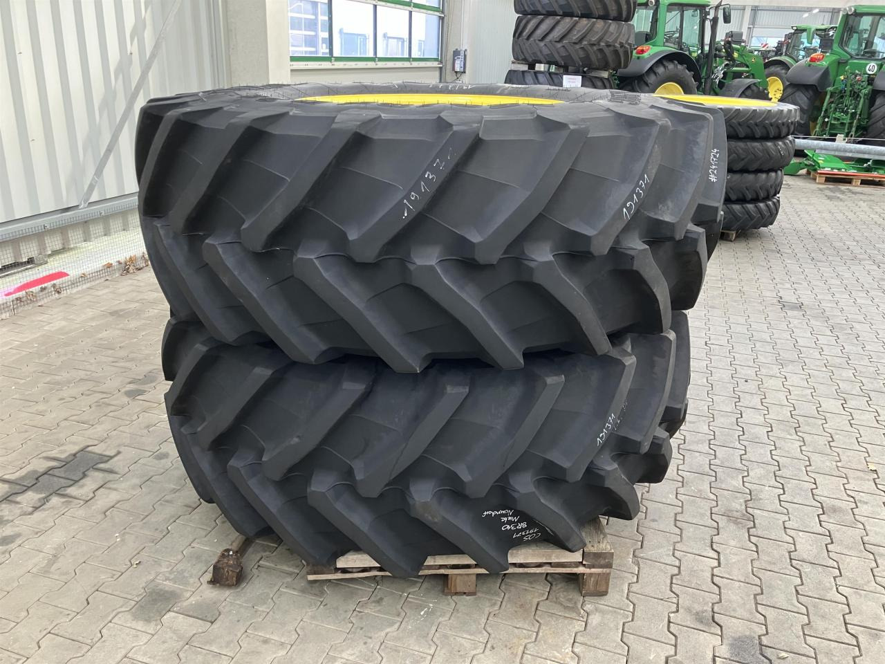 Trelleborg 650/85R38 - Tire for Agricultural machinery: picture 3 Trelleborg 650/85R38 - Tire for Agricultural machinery: picture 3