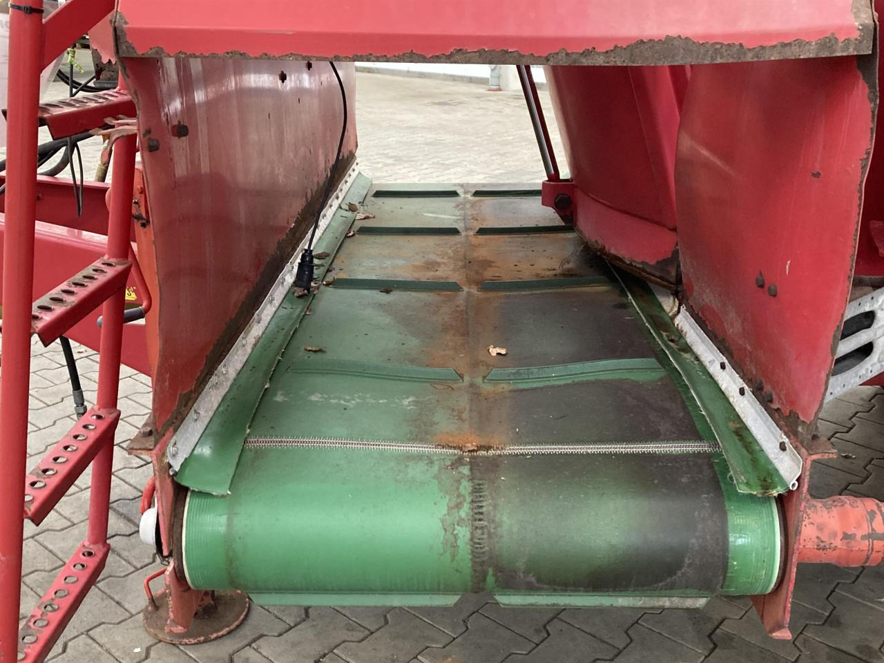 Trioliet Solomix 1 VL 1000 - Forage mixer wagon: picture 2 Trioliet Solomix 1 VL 1000 - Forage mixer wagon: picture 2