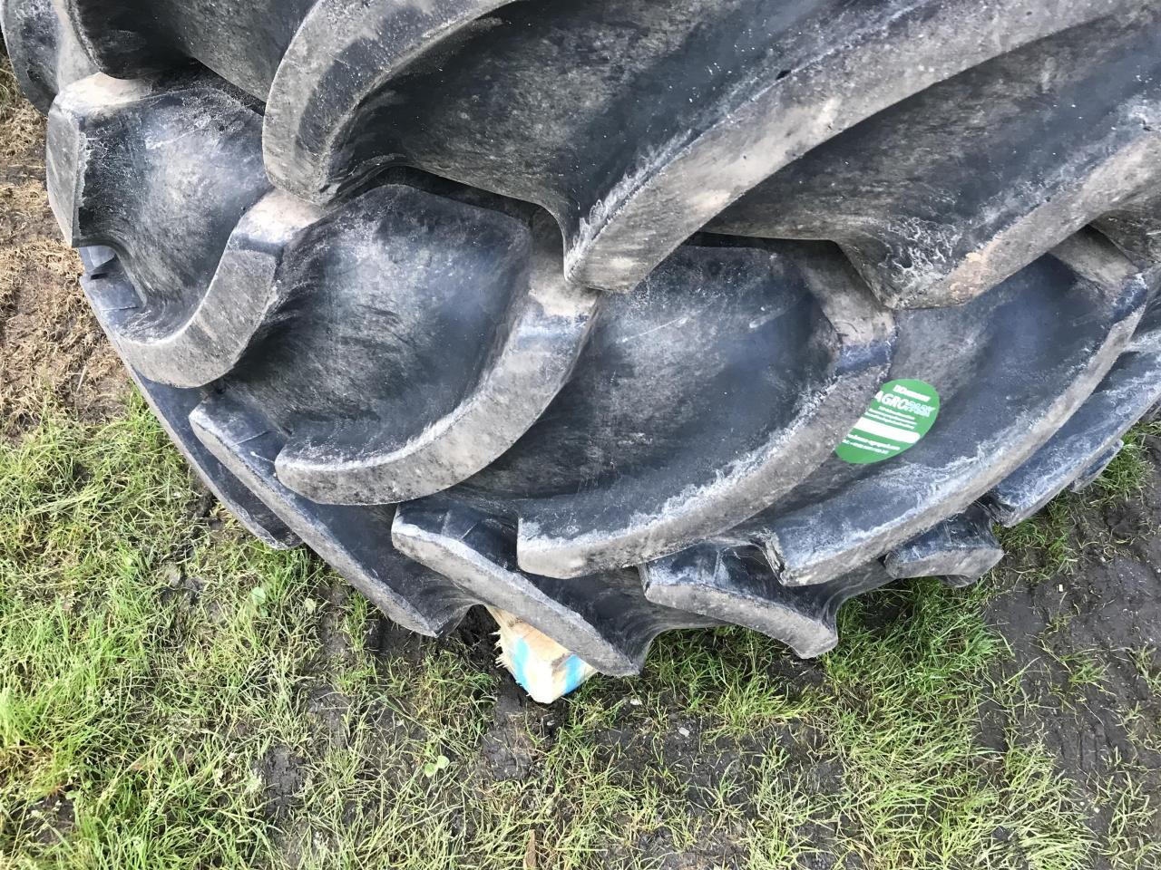 Vredestein 600/70R30 - Tire for Agricultural machinery: picture 4 Vredestein 600/70R30 - Tire for Agricultural machinery: picture 4