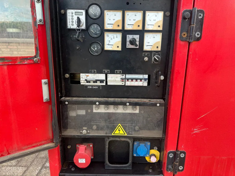 Atlas-Copco QAS 38 Yanmar Mecc Alte Spa 40 kVA Silent generatorset - Generator set: picture 3 Atlas-Copco QAS 38 Yanmar Mecc Alte Spa 40 kVA Silent generatorset - Generator set: picture 3