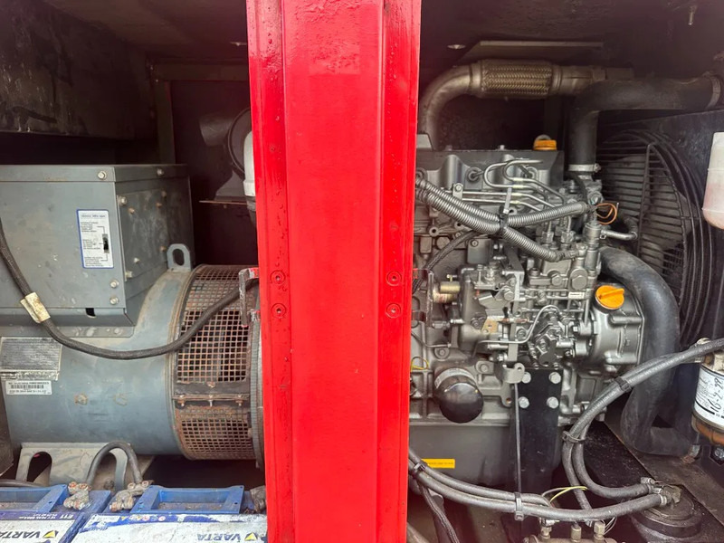 Atlas-Copco QAS 38 Yanmar Mecc Alte Spa 40 kVA Silent generatorset - Generator set: picture 5 Atlas-Copco QAS 38 Yanmar Mecc Alte Spa 40 kVA Silent generatorset - Generator set: picture 5