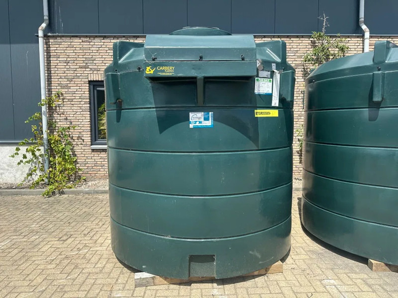 Carbery 5500 V Kiwa Dubbelwandig met mangat Dubbelwandige Brandstoftank Dieseltank Kiwa 5700 liter New ! - Tank truck: picture 1 Carbery 5500 V Kiwa Dubbelwandig met mangat Dubbelwandige Brandstoftank Dieseltank Kiwa 5700 liter New ! - Tank truck: picture 1