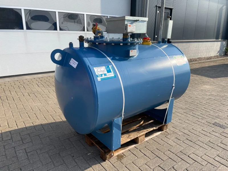 De Blesse BV KIWA 1200 liter dubbelwandige Dieseltank - Storage tank: picture 4 De Blesse BV KIWA 1200 liter dubbelwandige Dieseltank - Storage tank: picture 4