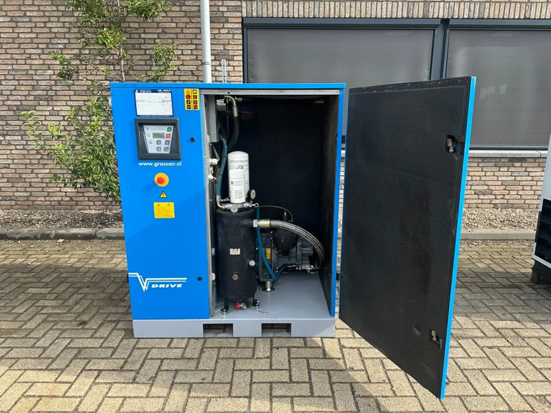 Grassair RLR 30 V9 Rollair 30V 22 kW 3000 L / min 10 Bar Elektrische Schroefcompressor Frequentiegeregeld - Air compressor: picture 5 Grassair RLR 30 V9 Rollair 30V 22 kW 3000 L / min 10 Bar Elektrische Schroefcompressor Frequentiegeregeld - Air compressor: picture 5