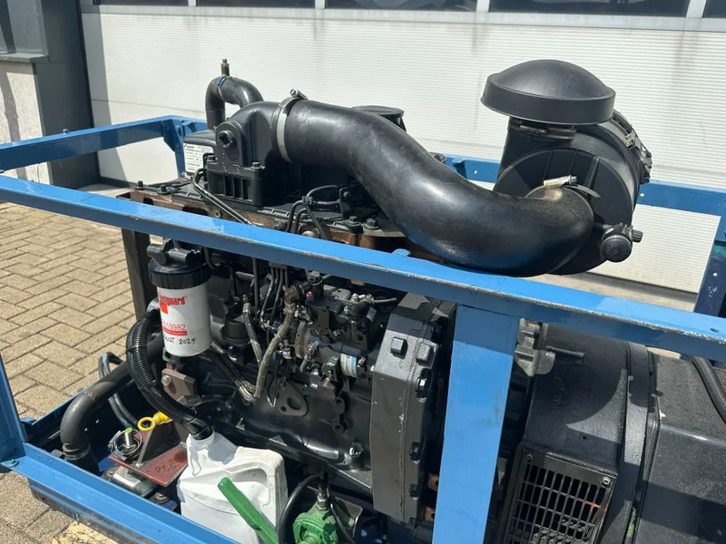 Iveco FPT NEF 45 AM1A.S500 Stamford 50 kVA generatorset - Generator set: picture 4 Iveco FPT NEF 45 AM1A.S500 Stamford 50 kVA generatorset - Generator set: picture 4