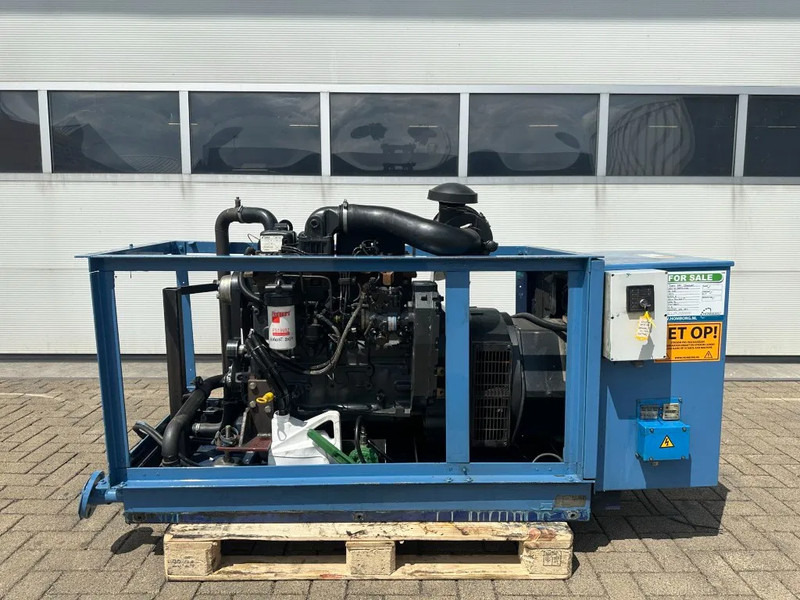 Iveco FPT NEF 45 AM1A.S500 Stamford 50 kVA generatorset - Generator set: picture 1 Iveco FPT NEF 45 AM1A.S500 Stamford 50 kVA generatorset - Generator set: picture 1