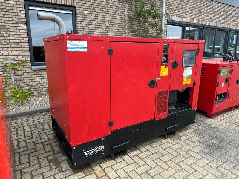 Iveco FPT Tecnogen Mecc Alte Spa 40 kVA Silent generatorset - Generator set: picture 5 Iveco FPT Tecnogen Mecc Alte Spa 40 kVA Silent generatorset - Generator set: picture 5