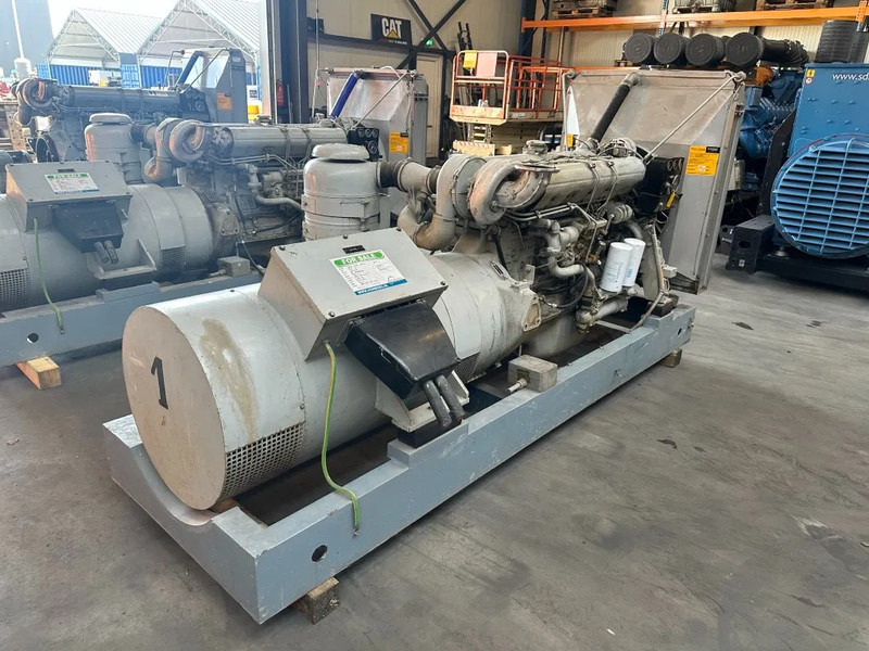 Iveco Fiat Aifo 821 SI 200 kVA noodstroom generatorset 339 hours ! - Generator set: picture 1 Iveco Fiat Aifo 821 SI 200 kVA noodstroom generatorset 339 hours ! - Generator set: picture 1