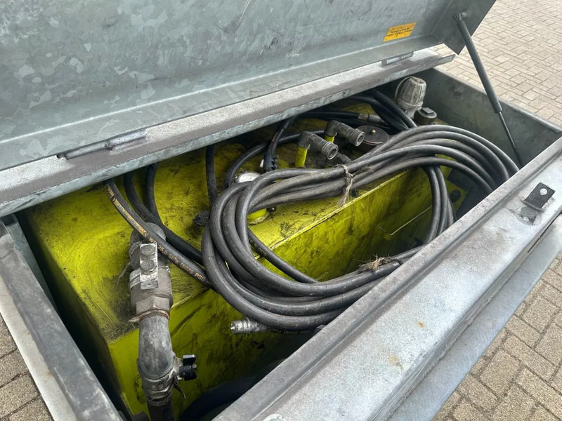 Storage tank Kiwa IBC Steenbergen 750 liter Dieseltank met Handpomp Milieutank Gegalvaniseerd: picture 10 Storage tank Kiwa IBC Steenbergen 750 liter Dieseltank met Handpomp Milieutank Gegalvaniseerd: picture 10