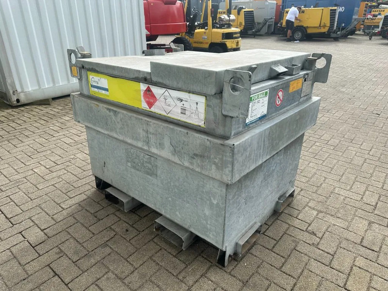 Storage tank Kiwa IBC Steenbergen 750 liter Dieseltank met Handpomp Milieutank Gegalvaniseerd: picture 9 Storage tank Kiwa IBC Steenbergen 750 liter Dieseltank met Handpomp Milieutank Gegalvaniseerd: picture 9