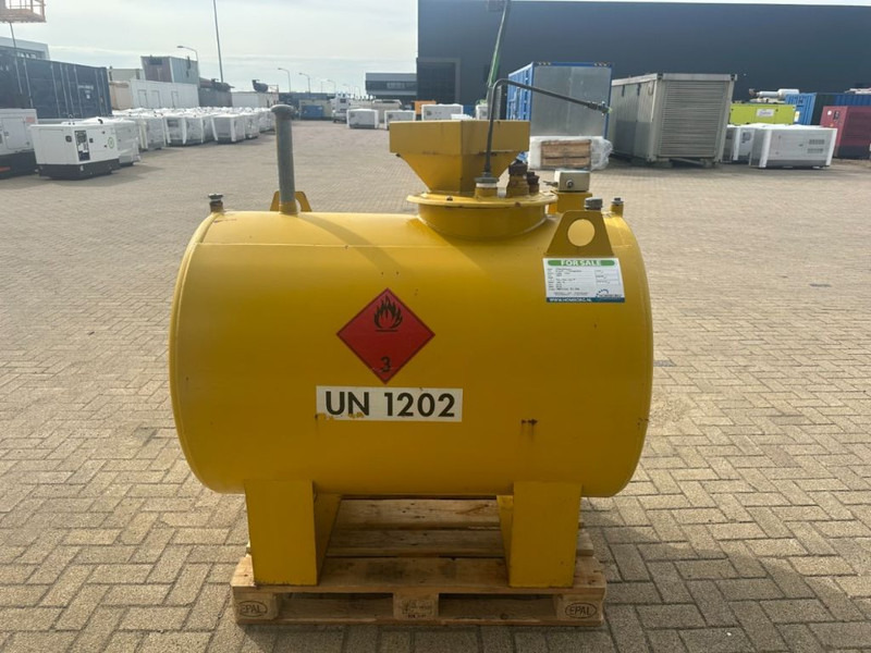 Storage tank Kiwa Steenbergen KIWA 1000 liter Dieseltank: picture 6 Storage tank Kiwa Steenbergen KIWA 1000 liter Dieseltank: picture 6