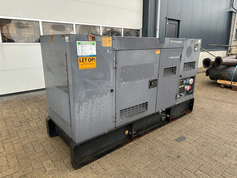 Perkins 1104D-44T Stamford 63 kVA Silent generatorset - Generator set: picture 3 Perkins 1104D-44T Stamford 63 kVA Silent generatorset - Generator set: picture 3