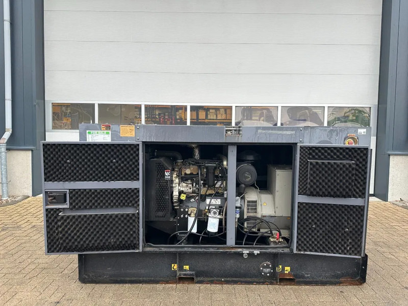 Perkins 1104D-44T Stamford 63 kVA Silent generatorset - Generator set: picture 2 Perkins 1104D-44T Stamford 63 kVA Silent generatorset - Generator set: picture 2