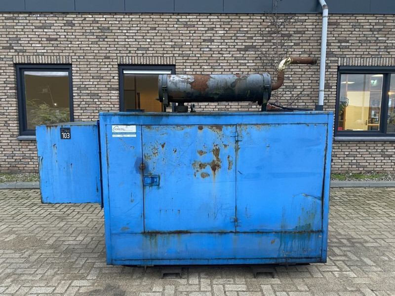 Perkins Stamford 16 kVA Silent generatorset - Generator set: picture 4 Perkins Stamford 16 kVA Silent generatorset - Generator set: picture 4