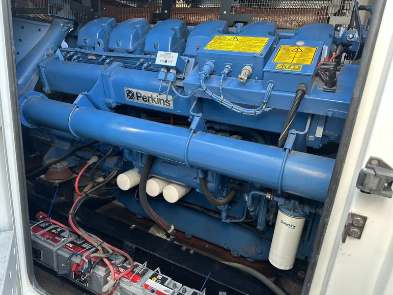 Generator set SDMO Perkins Leroy Somer 1460 kVA Silent generatorset Powerplant in 40 ft container: picture 13 Generator set SDMO Perkins Leroy Somer 1460 kVA Silent generatorset Powerplant in 40 ft container: picture 13