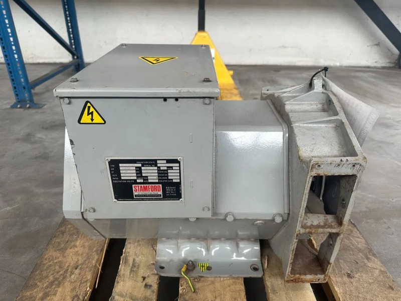 Stamford BC.I184G1 Alternator 30 kVa generatordeel - Generator set: picture 1 Stamford BC.I184G1 Alternator 30 kVa generatordeel - Generator set: picture 1