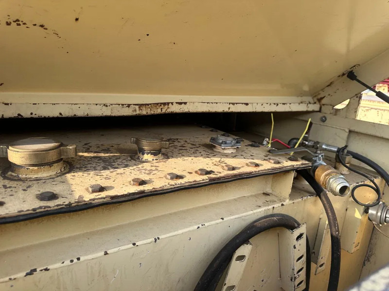 Tolsma Kiwa IBC 3000 liter Dieseltank Milieutank - Shipping container: picture 5 Tolsma Kiwa IBC 3000 liter Dieseltank Milieutank - Shipping container: picture 5