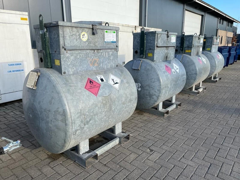 Storage tank dieseltank Rietberg 1000 liter Dieseltank Gegalvaniseerd IBC met keuring !: picture 6 Storage tank dieseltank Rietberg 1000 liter Dieseltank Gegalvaniseerd IBC met keuring !: picture 6