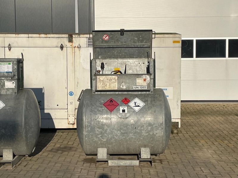 Storage tank dieseltank Rietberg 1000 liter Dieseltank Gegalvaniseerd IBC met keuring !: picture 17 Storage tank dieseltank Rietberg 1000 liter Dieseltank Gegalvaniseerd IBC met keuring !: picture 17