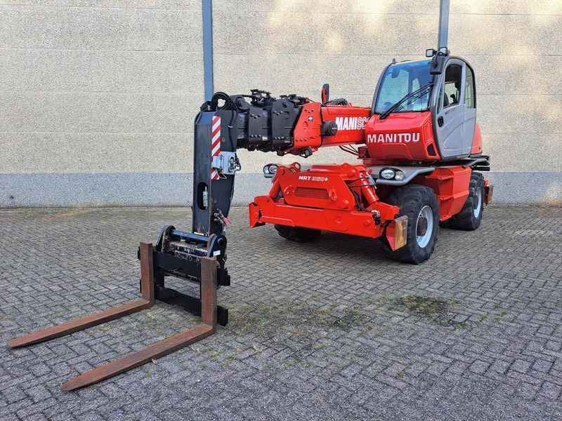 Manitou MRT 2150+ Privilege All-Terrain Rotating Telehandler (2015) - Loader: picture 1 Manitou MRT 2150+ Privilege All-Terrain Rotating Telehandler (2015) - Loader: picture 1