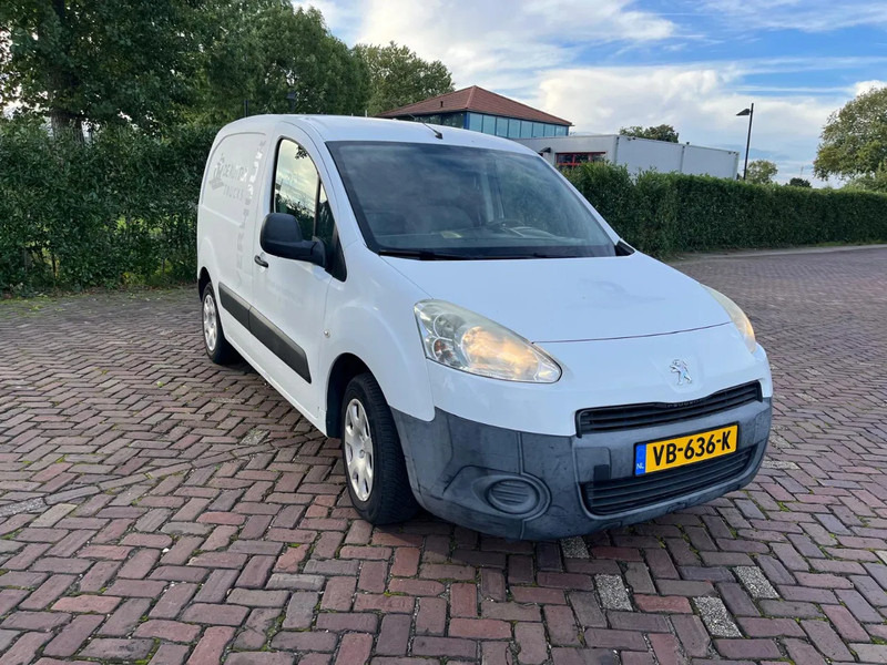 Peugeot Partner 120 1.6 HDI (motorstoring. Maximale snelheid 70 km per uur) - Small van: picture 4 Peugeot Partner 120 1.6 HDI (motorstoring. Maximale snelheid 70 km per uur) - Small van: picture 4