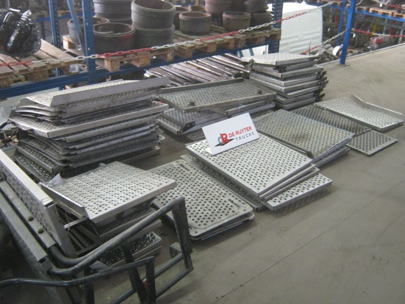 DAF BORDES PLATEN EN ALUMINIUM DELEN - Spare parts: picture 2 DAF BORDES PLATEN EN ALUMINIUM DELEN - Spare parts: picture 2