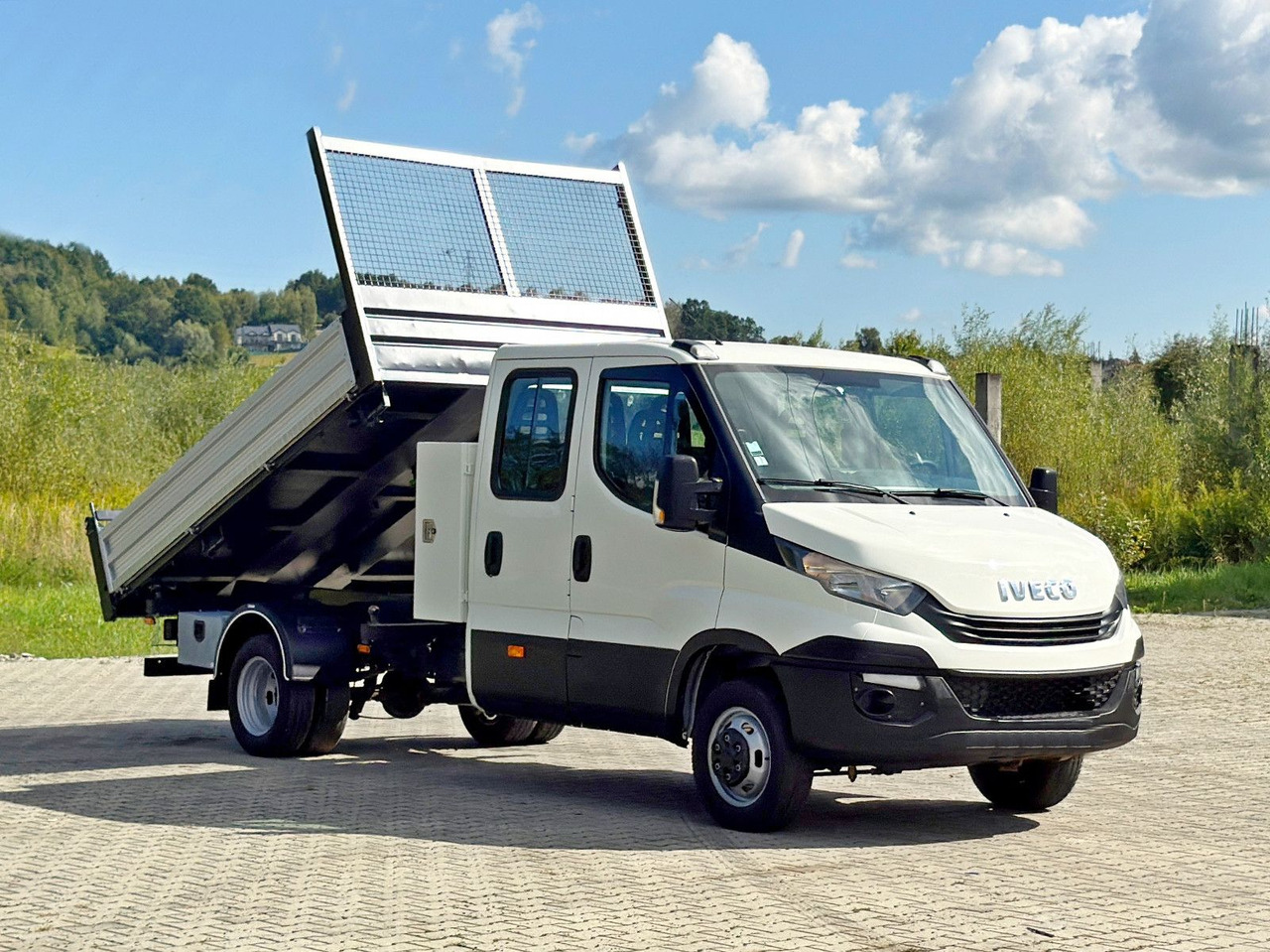 Iveco 35C12 * KIPPER 3,10m * Doppel Kabine* TOPZUSTAND - Tipper van, Combi van: picture 1 Iveco 35C12 * KIPPER 3,10m * Doppel Kabine* TOPZUSTAND - Tipper van, Combi van: picture 1