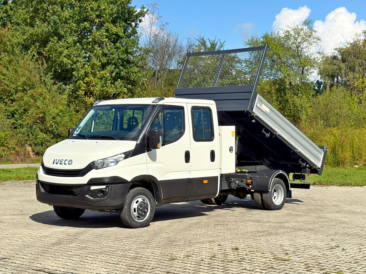 Iveco 35C12 * KIPPER 3,10m * Doppel Kabine* TOPZUSTAND - Tipper van, Combi van: picture 2 Iveco 35C12 * KIPPER 3,10m * Doppel Kabine* TOPZUSTAND - Tipper van, Combi van: picture 2