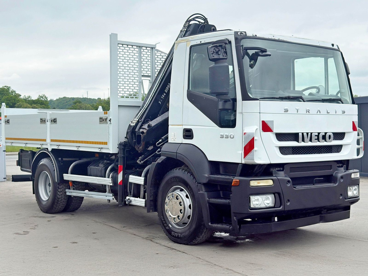 Iveco STRALIS 330 *HIAB 144 BS-3 HIDUO* TOPZUSTAND - Tipper, Crane truck: picture 4 Iveco STRALIS 330 *HIAB 144 BS-3 HIDUO* TOPZUSTAND - Tipper, Crane truck: picture 4
