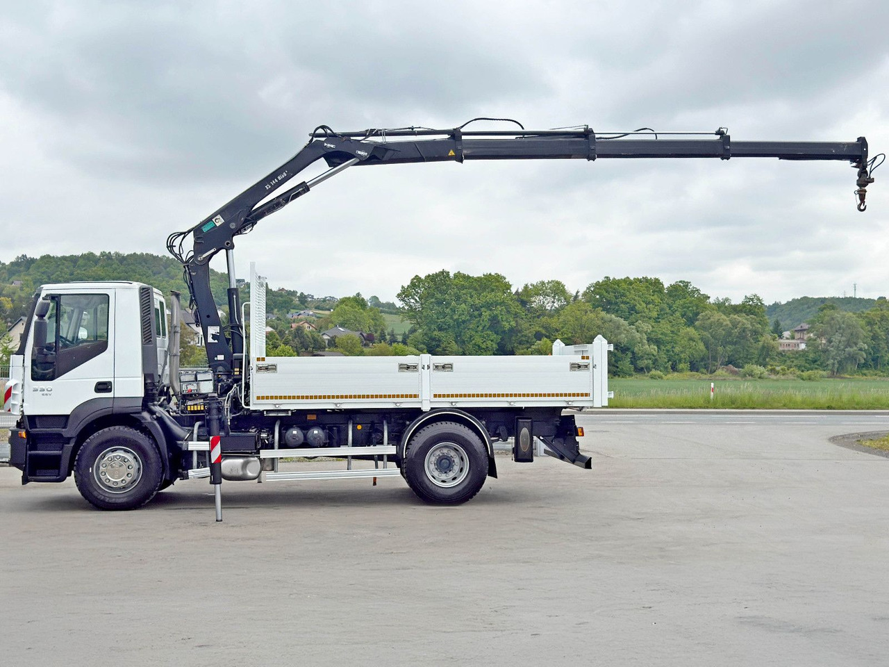 Iveco STRALIS 330 *HIAB 144 BS-3 HIDUO* TOPZUSTAND - Crane truck: picture 5 Iveco STRALIS 330 *HIAB 144 BS-3 HIDUO* TOPZUSTAND - Crane truck: picture 5