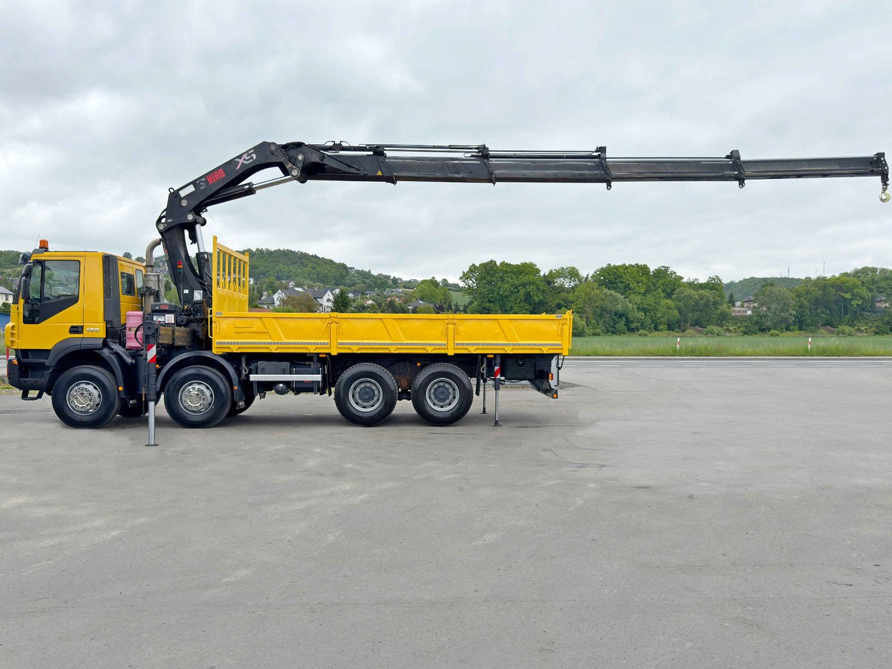 Iveco TRAKKER 450* HIAB 377 EP-4 HIPRO/FUNK/ 8x4 - Crane truck: picture 5 Iveco TRAKKER 450* HIAB 377 EP-4 HIPRO/FUNK/ 8x4 - Crane truck: picture 5