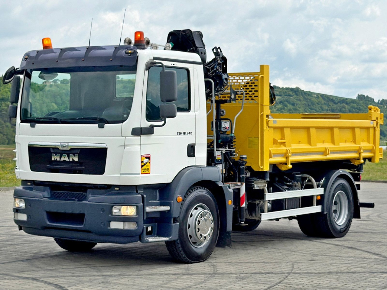 MAN TGM 18.340* KIPPER 4,05m*HIAB 111 B-2 HIDUO/FUNK - Crane truck: picture 5 MAN TGM 18.340* KIPPER 4,05m*HIAB 111 B-2 HIDUO/FUNK - Crane truck: picture 5